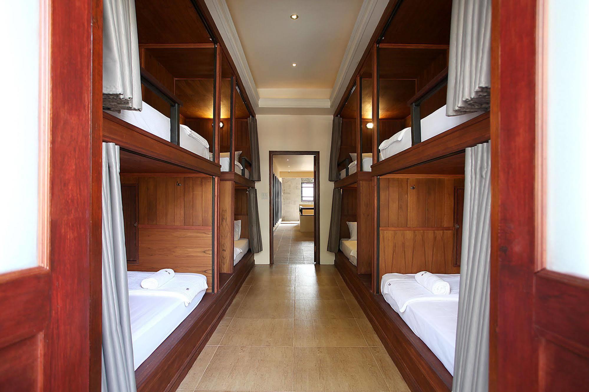 Hogwortz Hostel Krabi town Εξωτερικό φωτογραφία