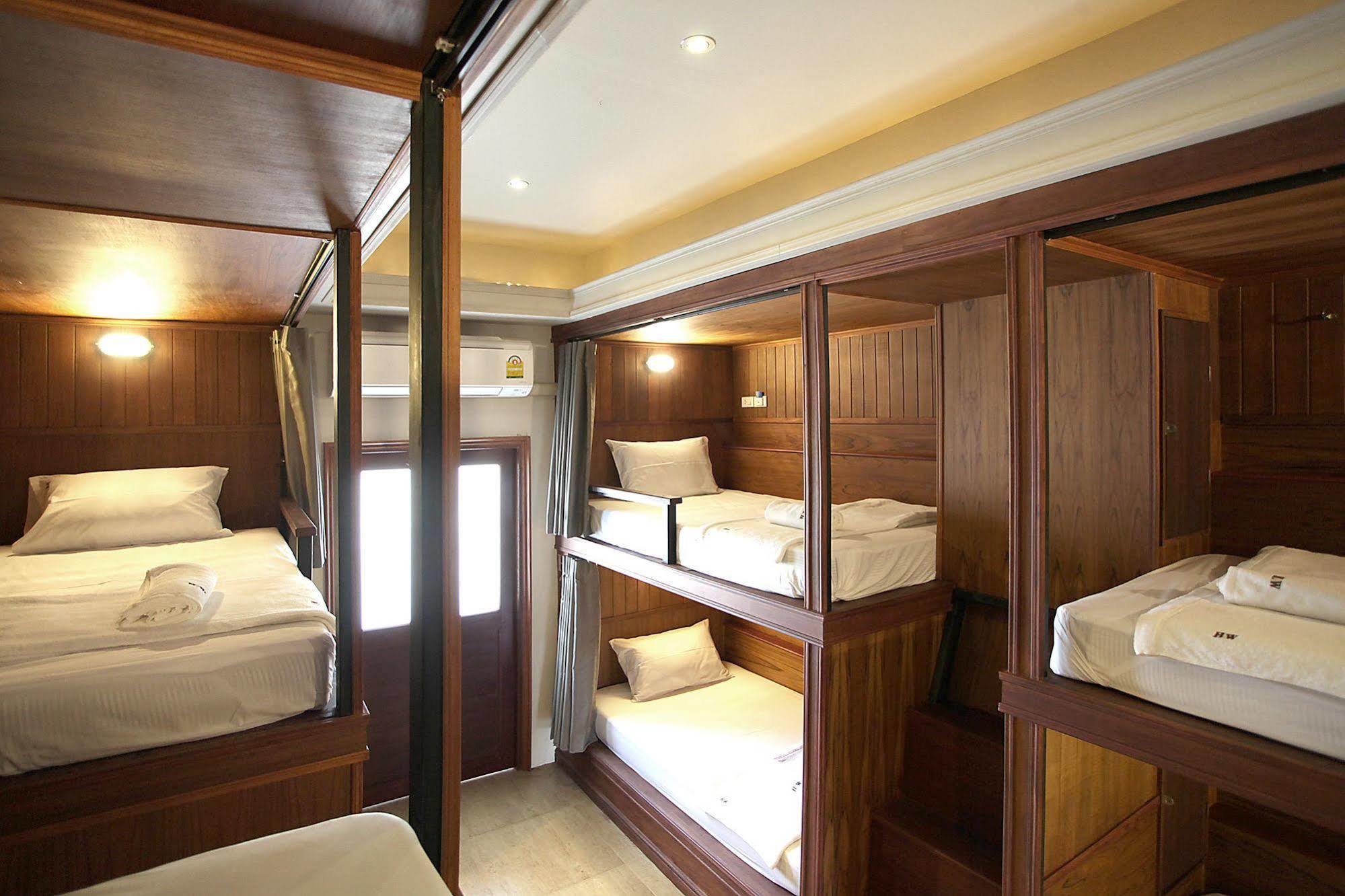 Hogwortz Hostel Krabi town Εξωτερικό φωτογραφία