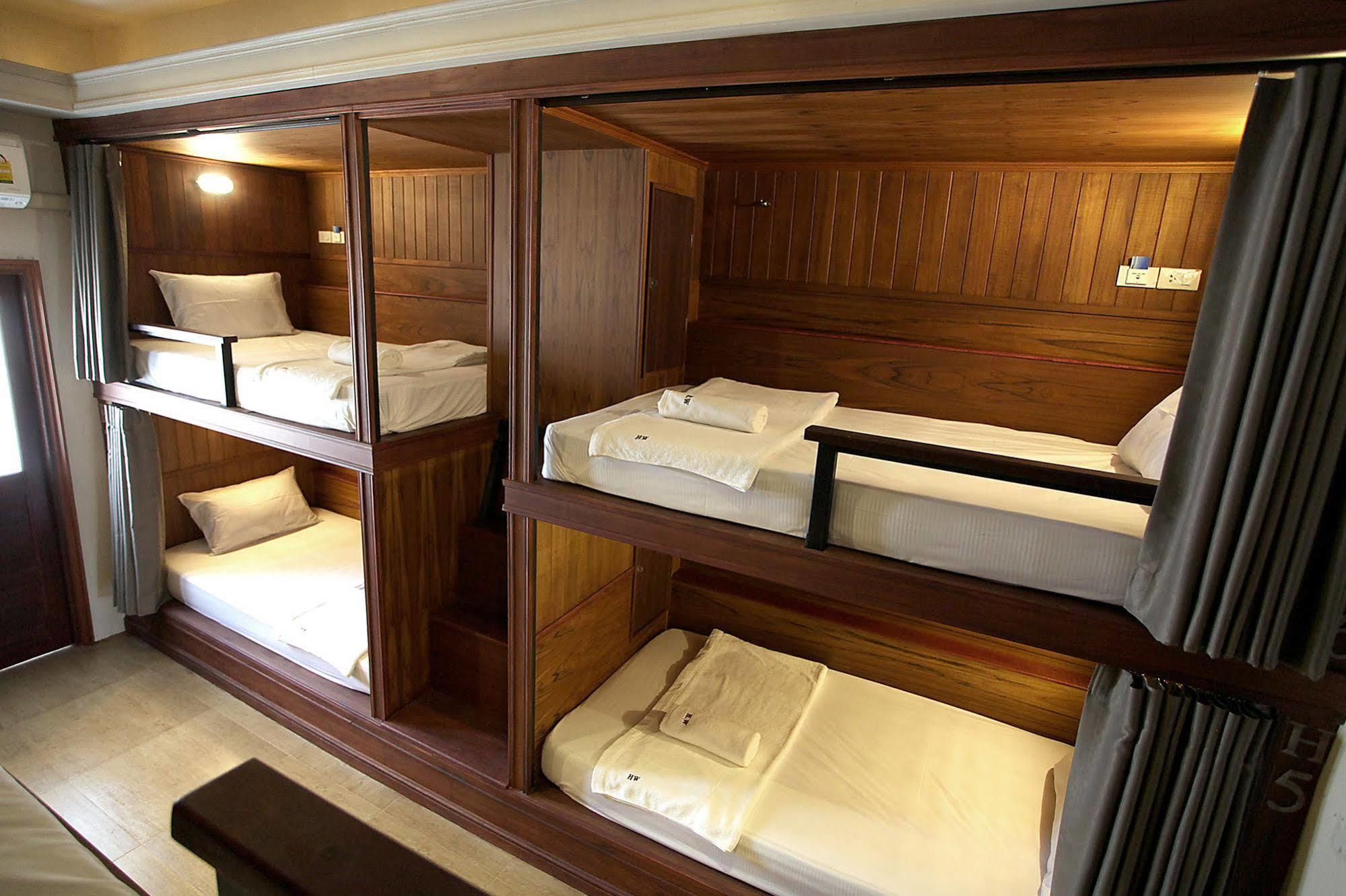 Hogwortz Hostel Krabi town Εξωτερικό φωτογραφία