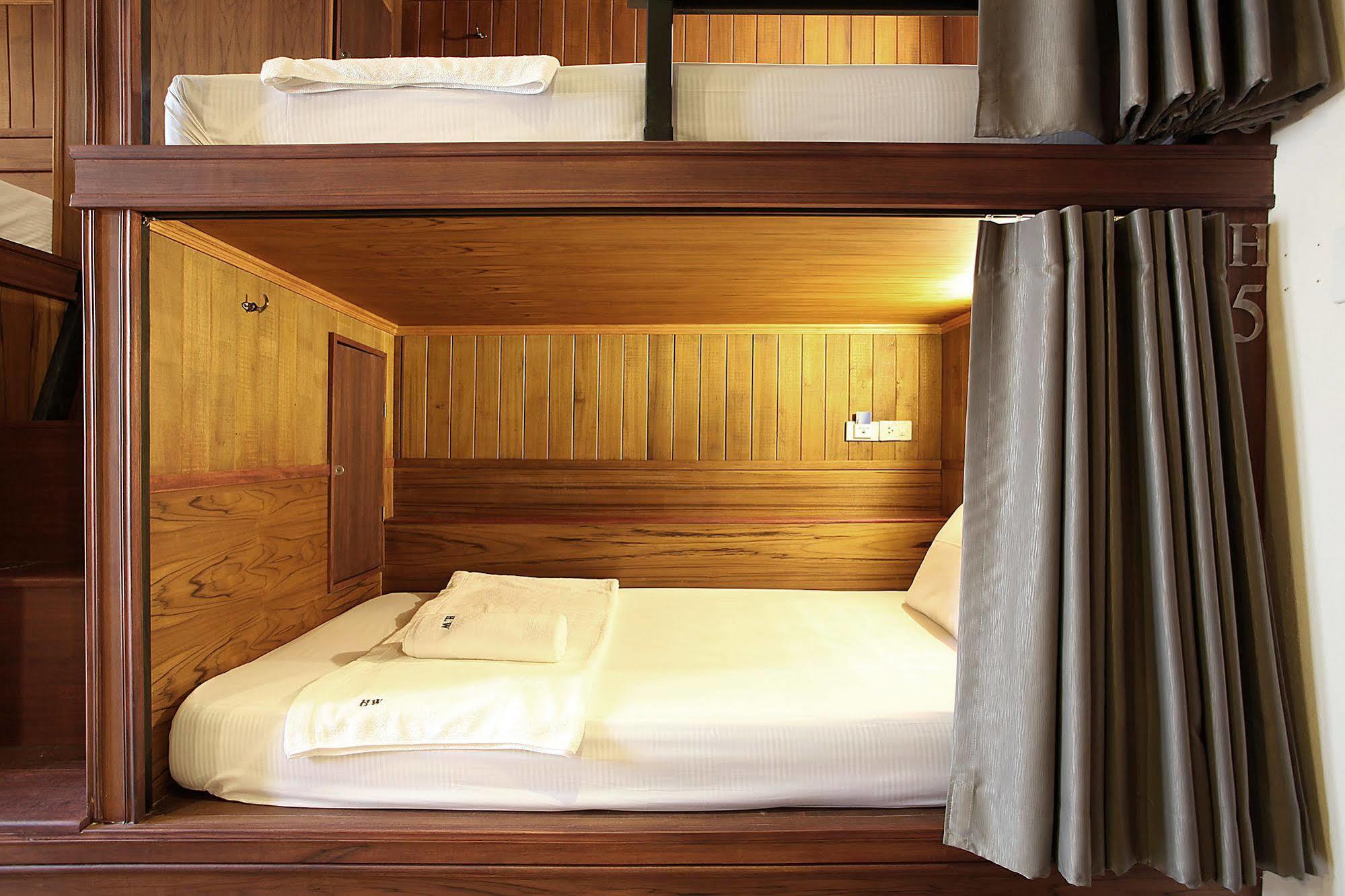 Hogwortz Hostel Krabi town Εξωτερικό φωτογραφία